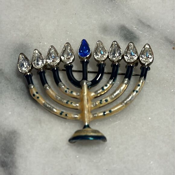 Menorah beweled brooch pin - Picture 6 of 7